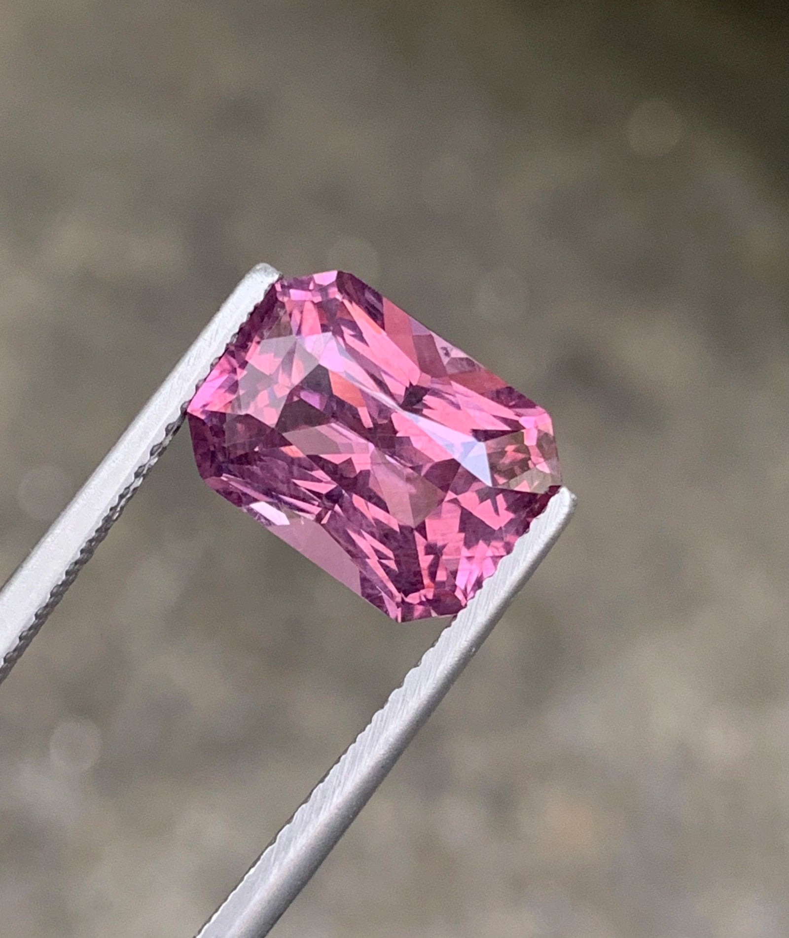 5.20 CT NATURAL TANZANIAN SPINEL