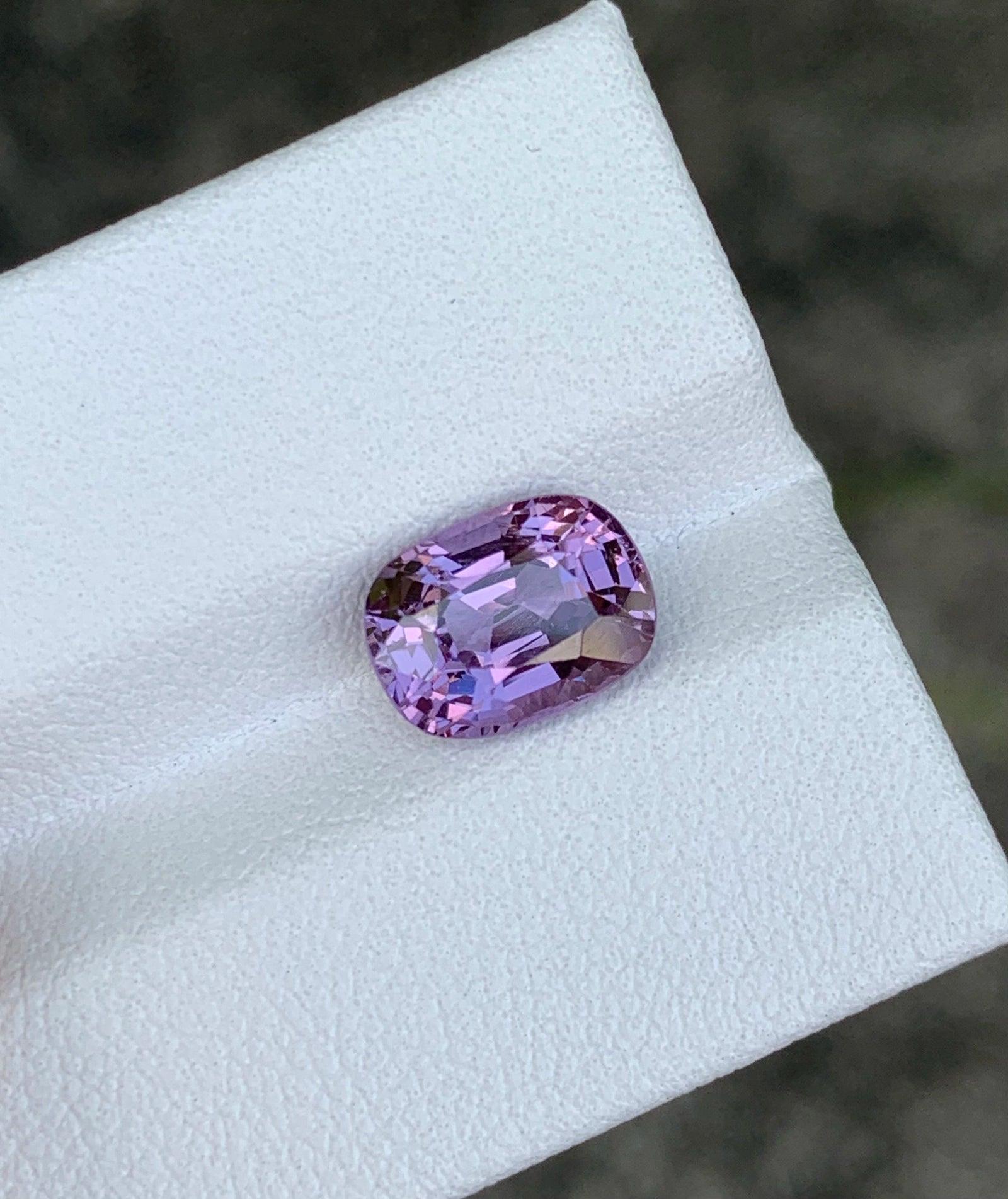 Lavender Burmese spinel