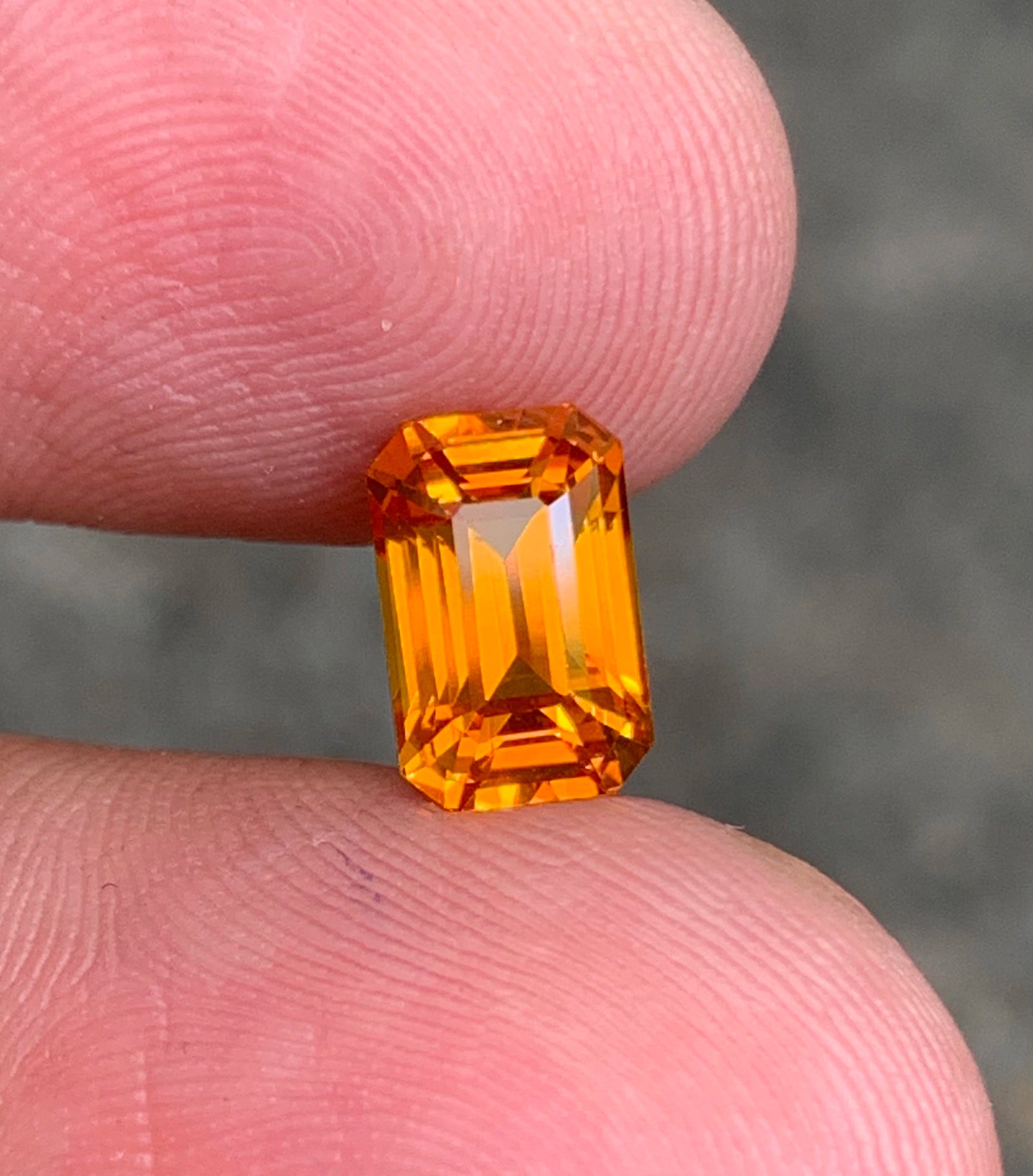 Orange sapphire