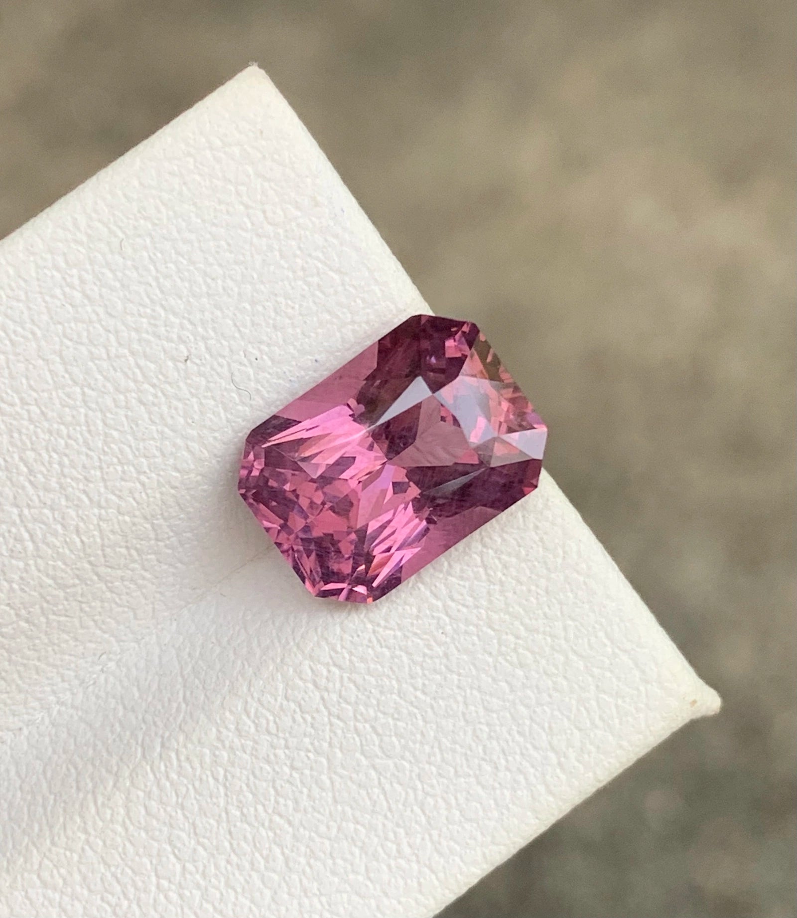 Natural Tanzanian spinel