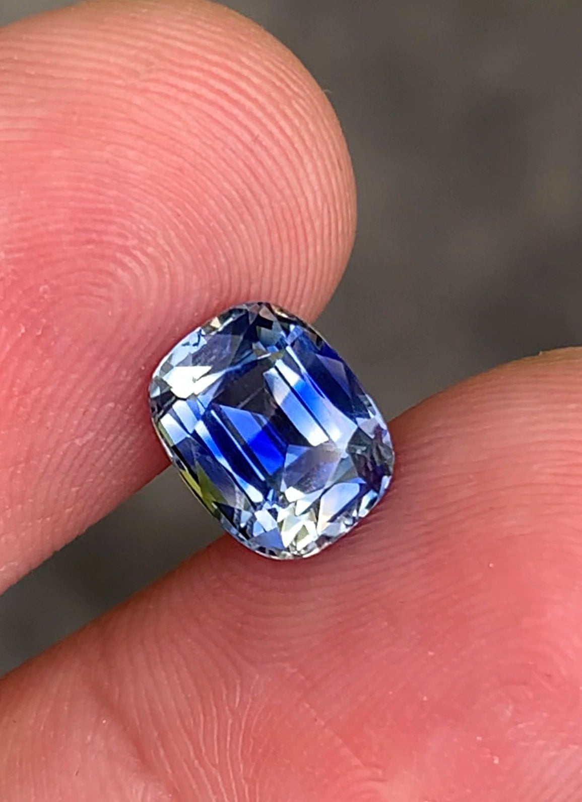 Bi color sapphire from Madagascar