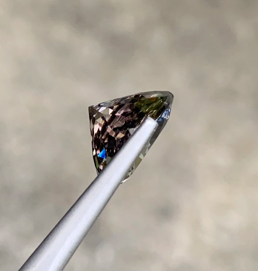No heat tanzanite