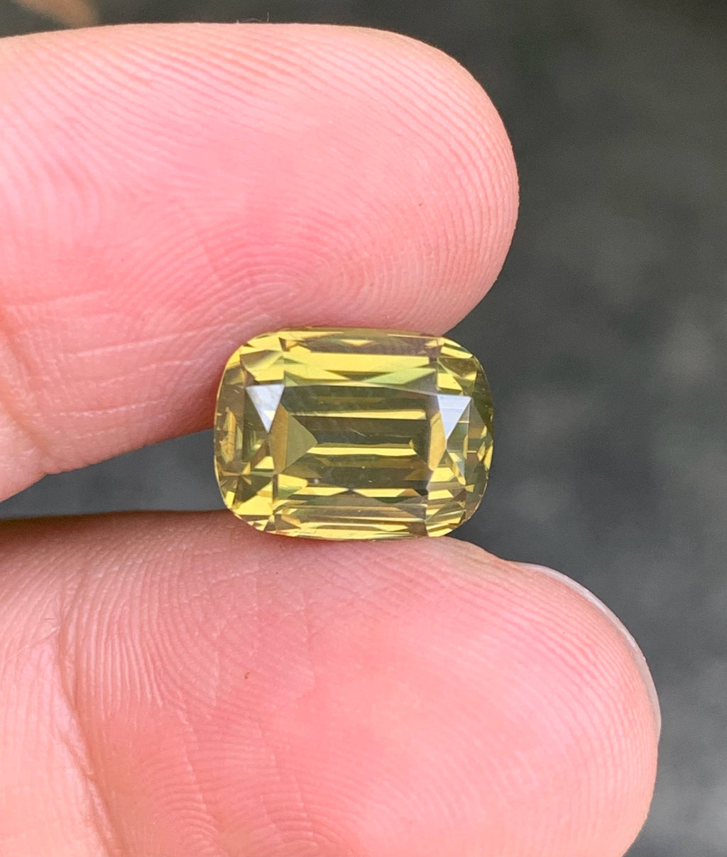 Natural zircon