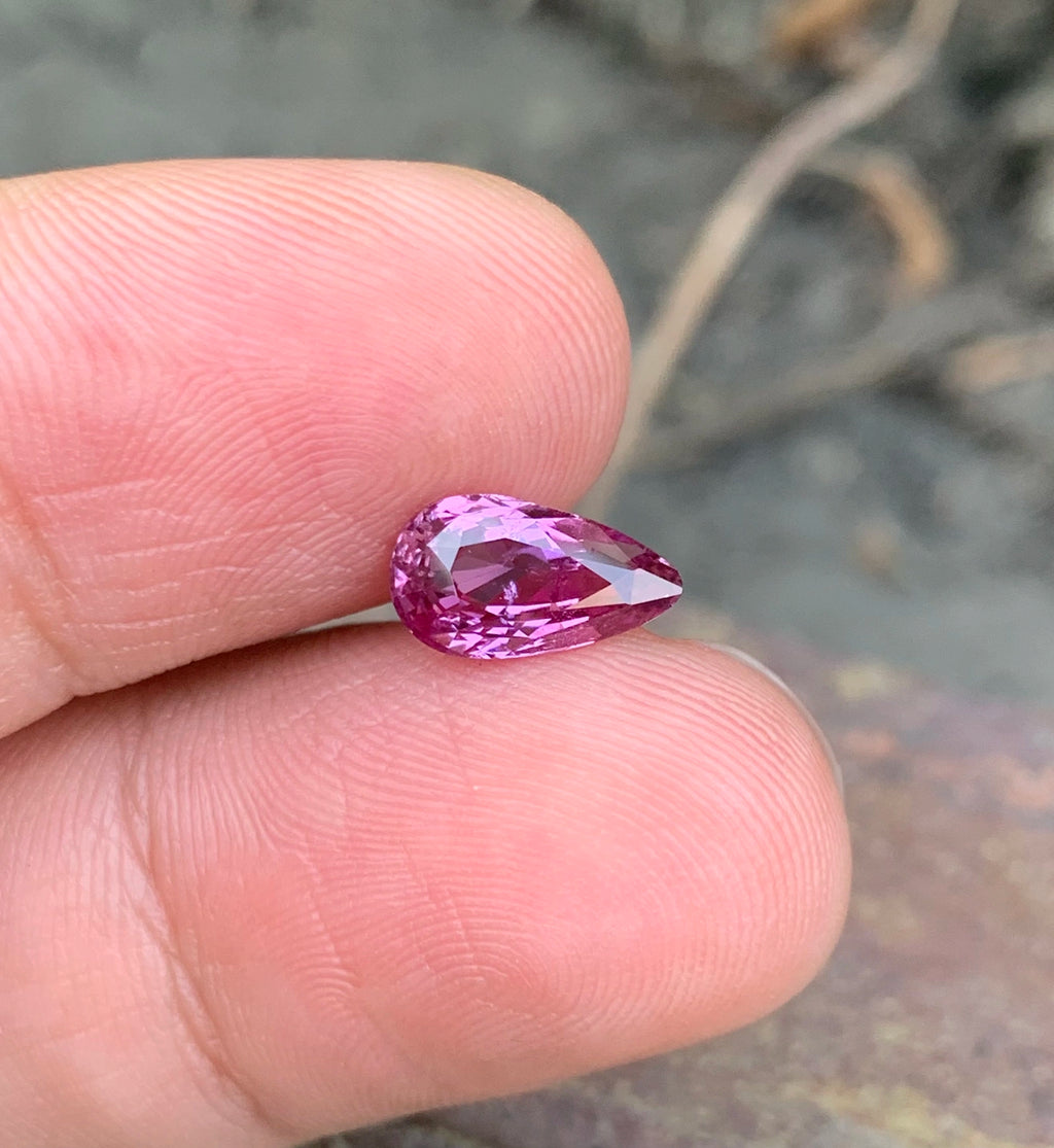 Carats certified pink sapphire from Madagascar