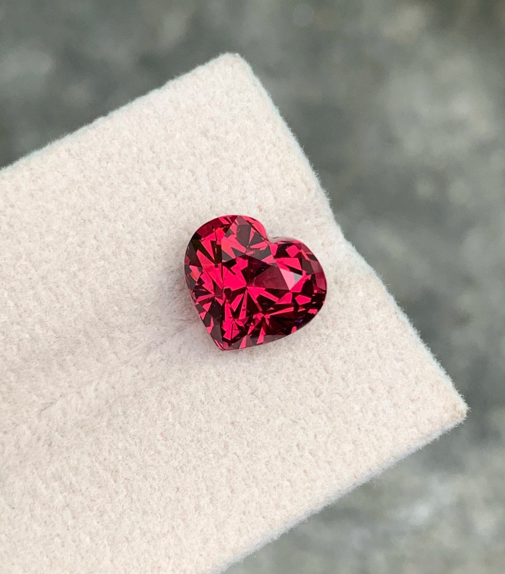 Natural Malaya garnet
