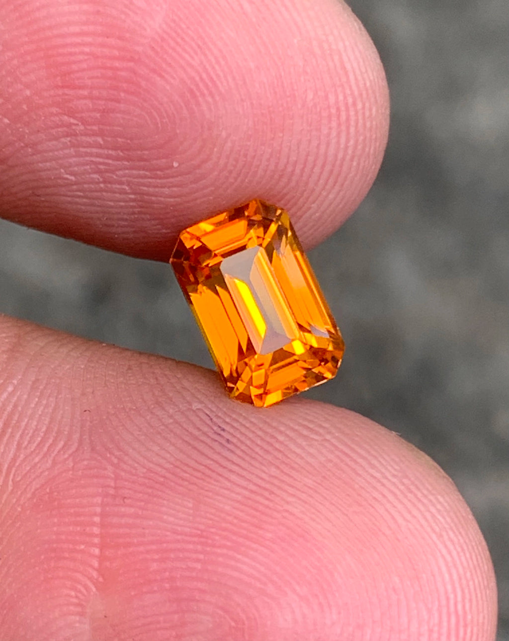 Orange sapphire