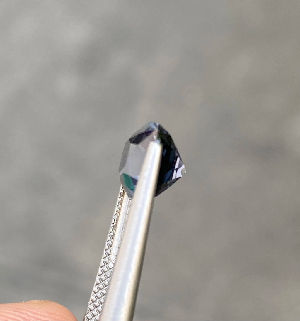 Grey Spinel