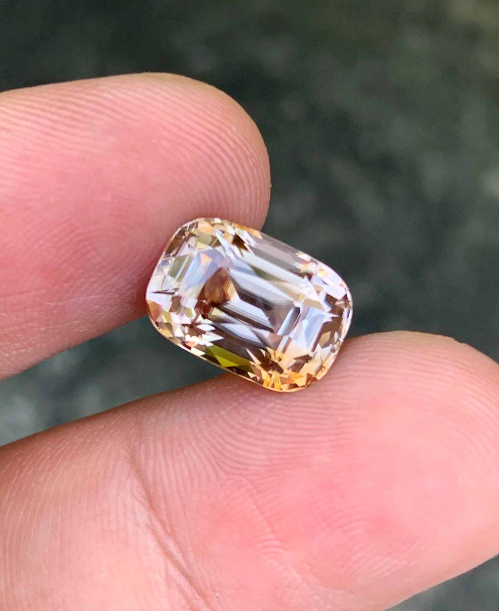 Sparkling 9.4 ct bi color zircon from Ceylon