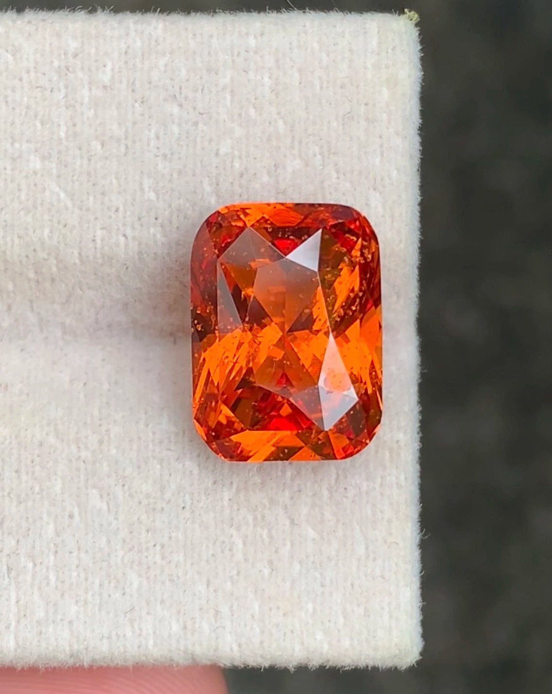 FINEST 8.88 CT NATURAL SPESSARTITE GARNET