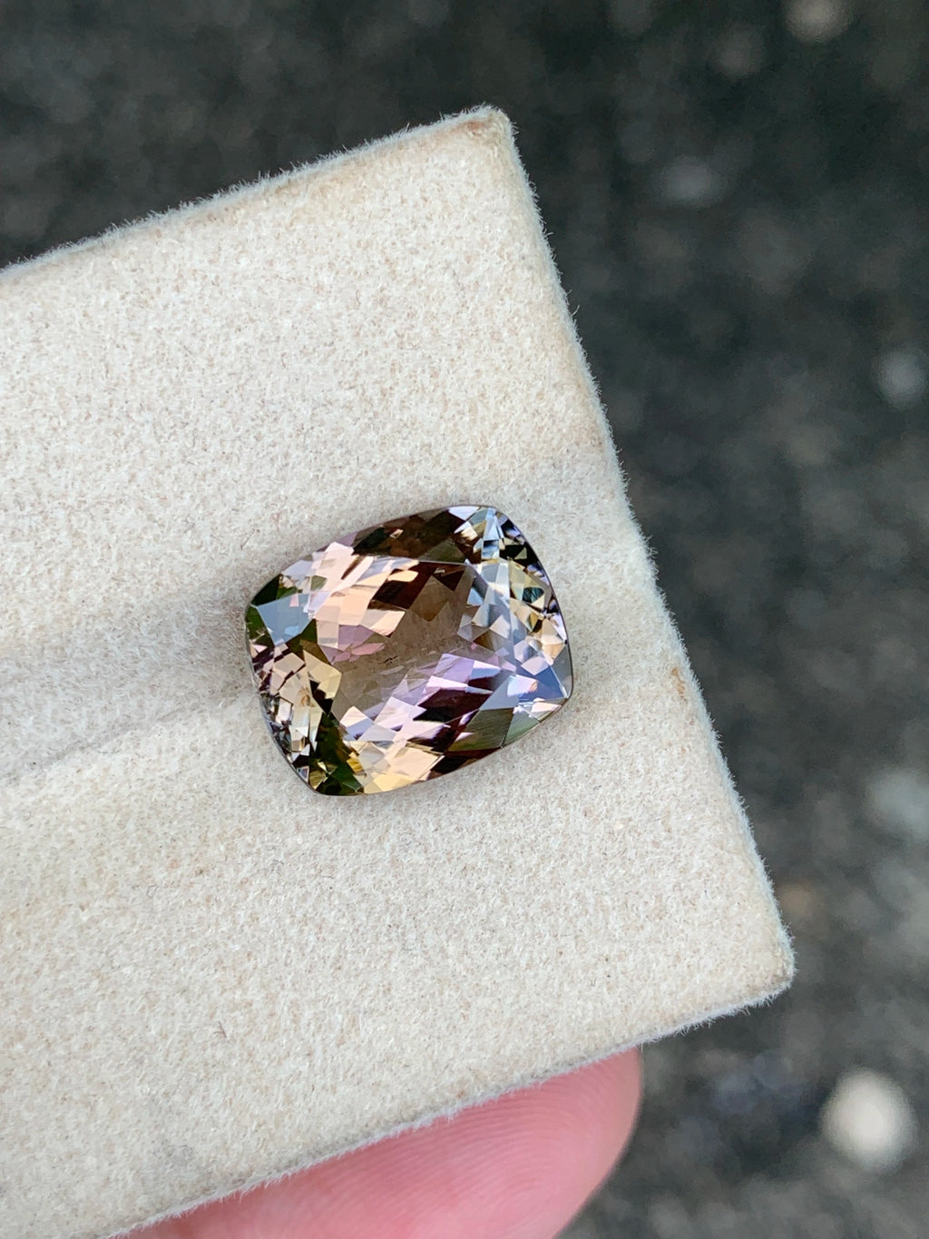 No Heat Tanzanite