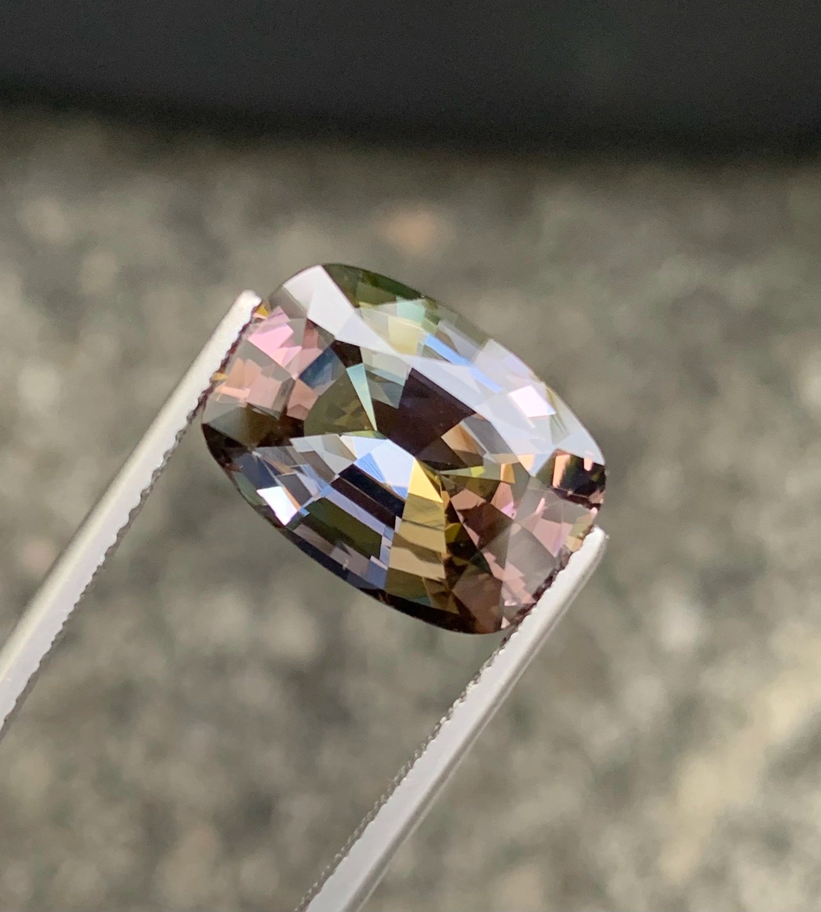 EXQUISITE 9.23 CT NO HEAT TANZANITE