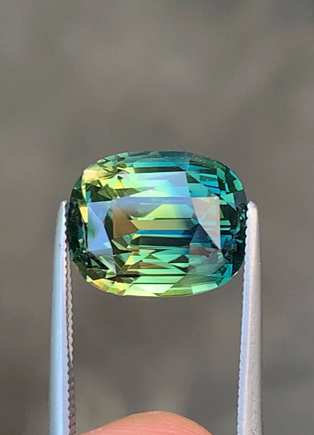 Bi color sapphire