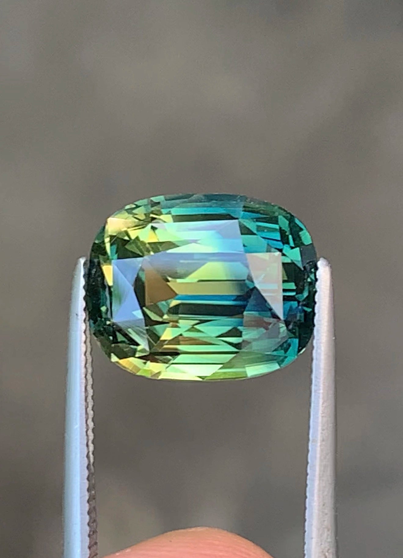 Bi color sapphire