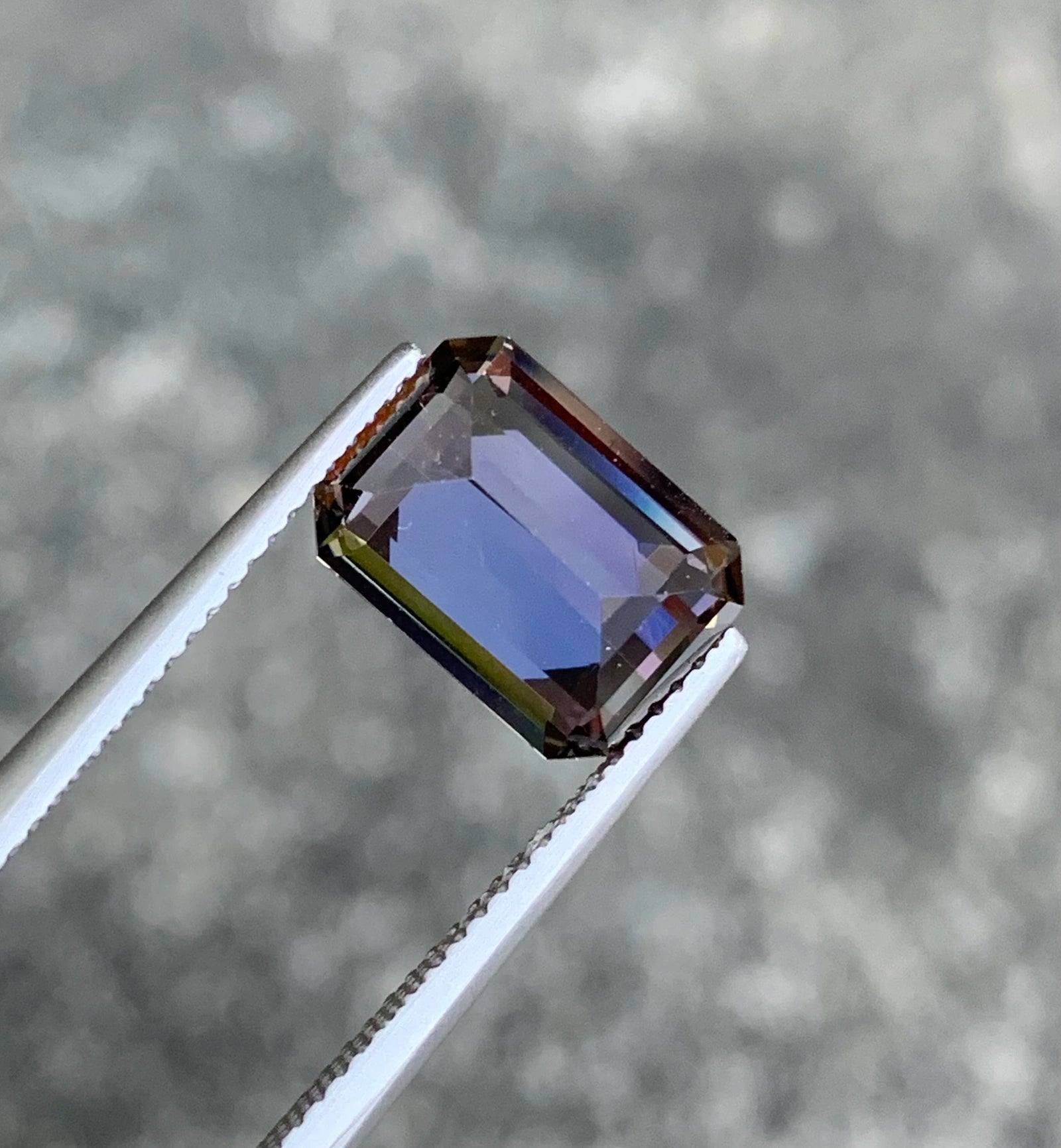 No heat tanzanite